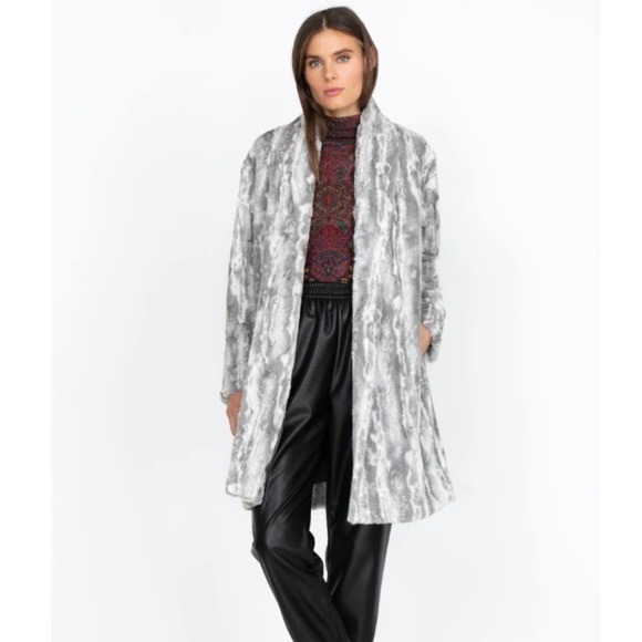 Do not buy/gone Stunning NWT xl Johnny was Cloud faux fur jacket size